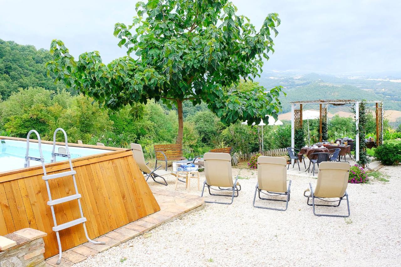 Casale Le Orme Bed & Breakfast Todi Eksteriør bilde