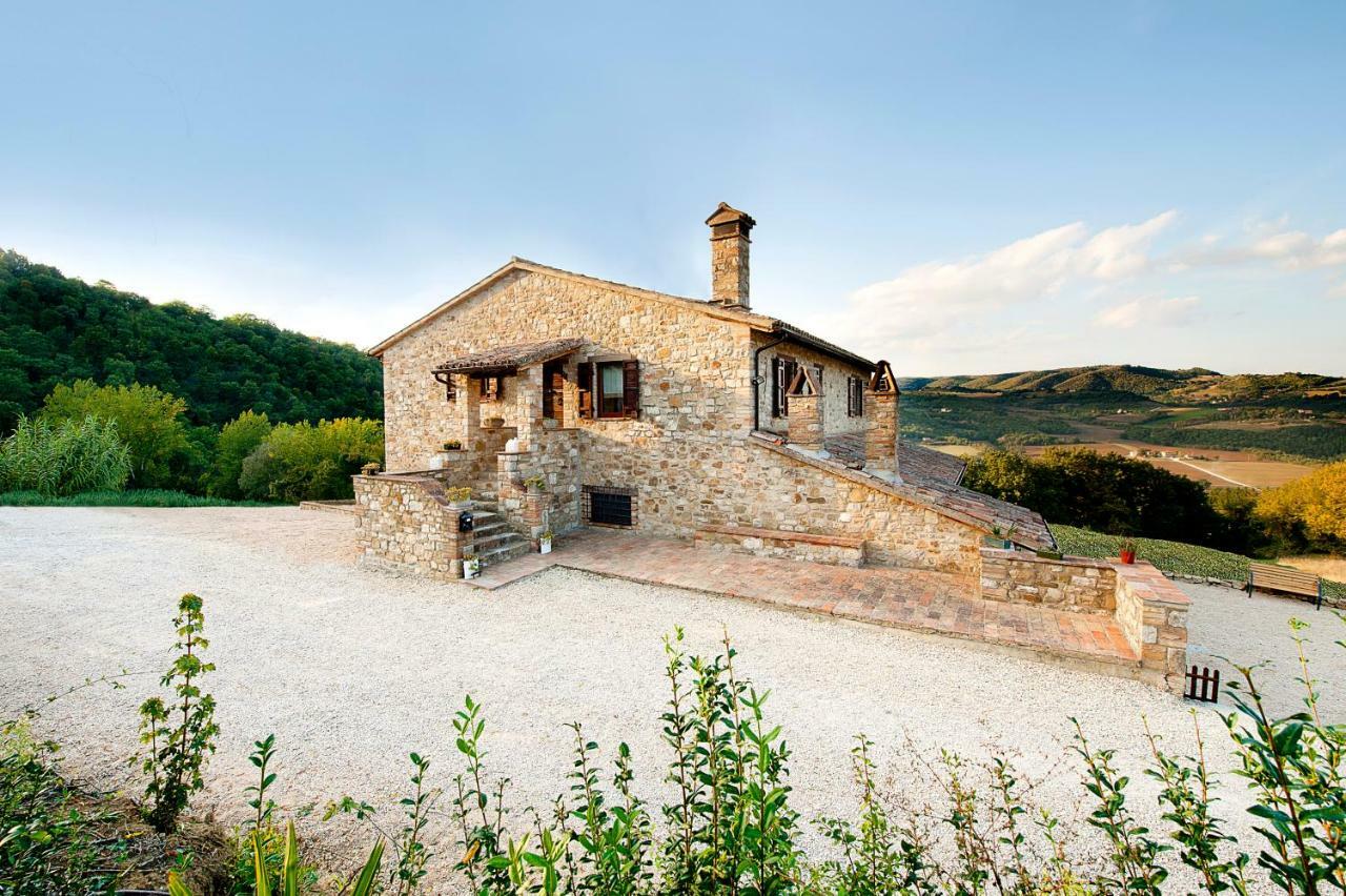 Casale Le Orme Bed & Breakfast Todi Eksteriør bilde